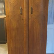 Shrager English Wardrobe