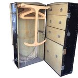 Antique vertical cabin trunk – 109 cm – parchment interior