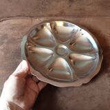 Set of 6 metal oyster plates