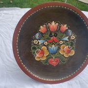 Assiette en bois peinte à la main de karnten Autriche vintage