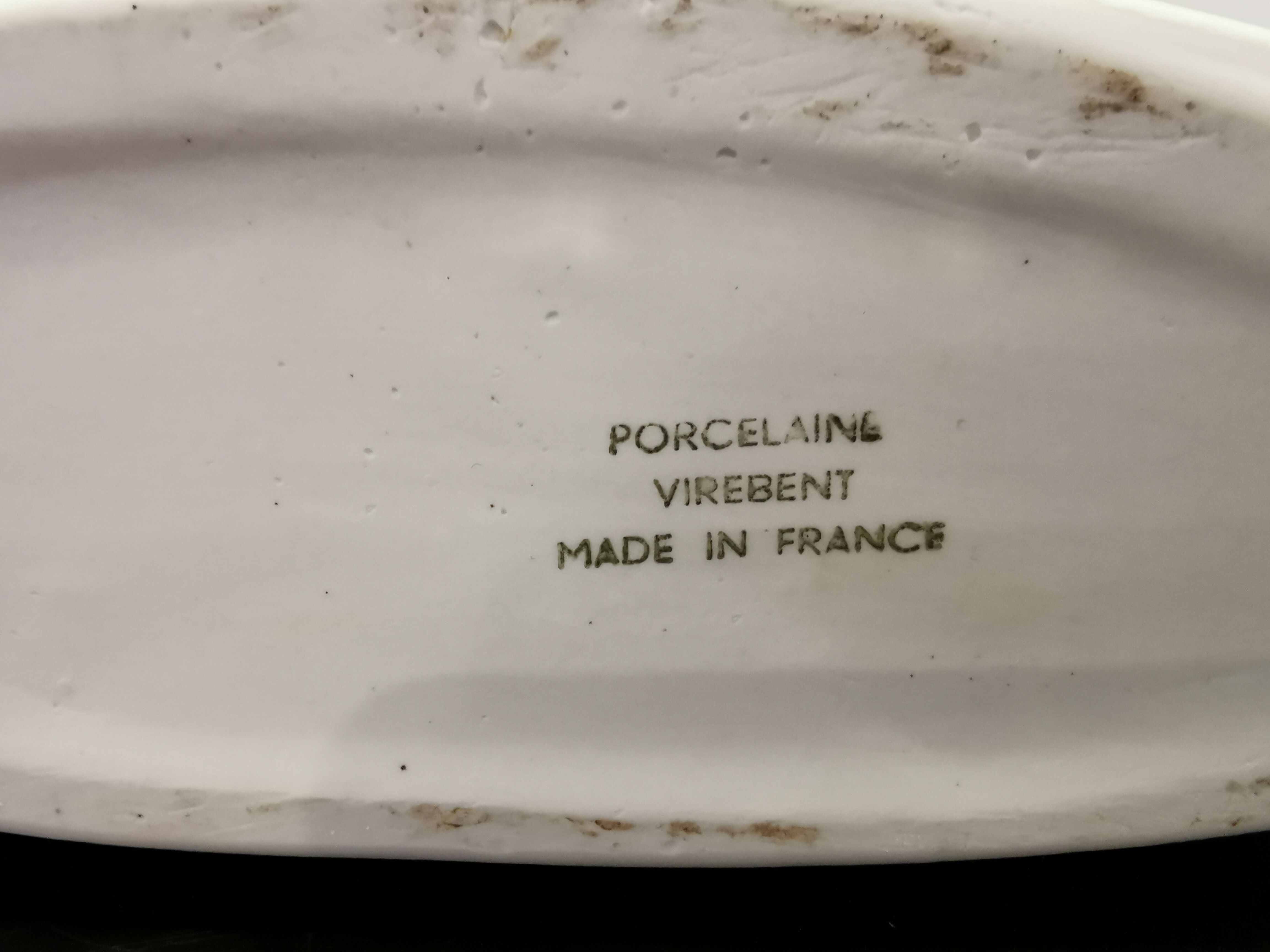 Virebent geometric vase