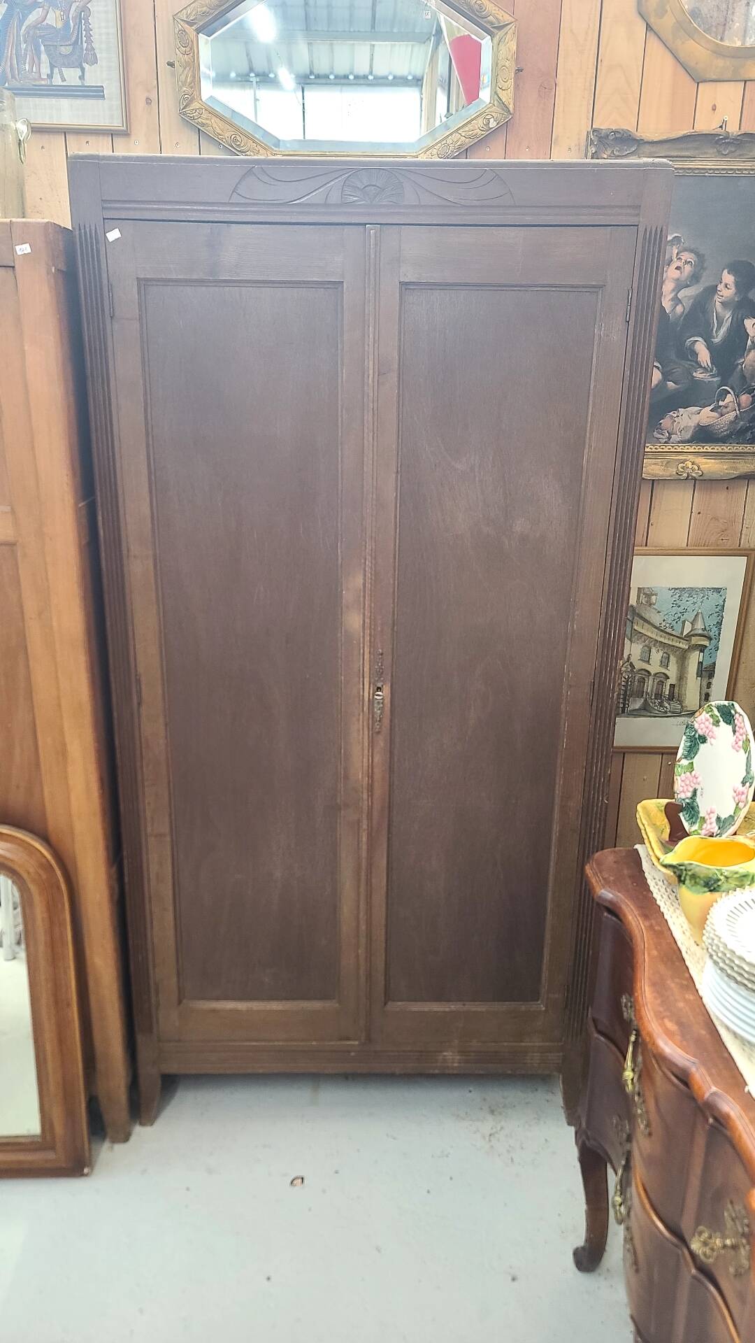 Armoire