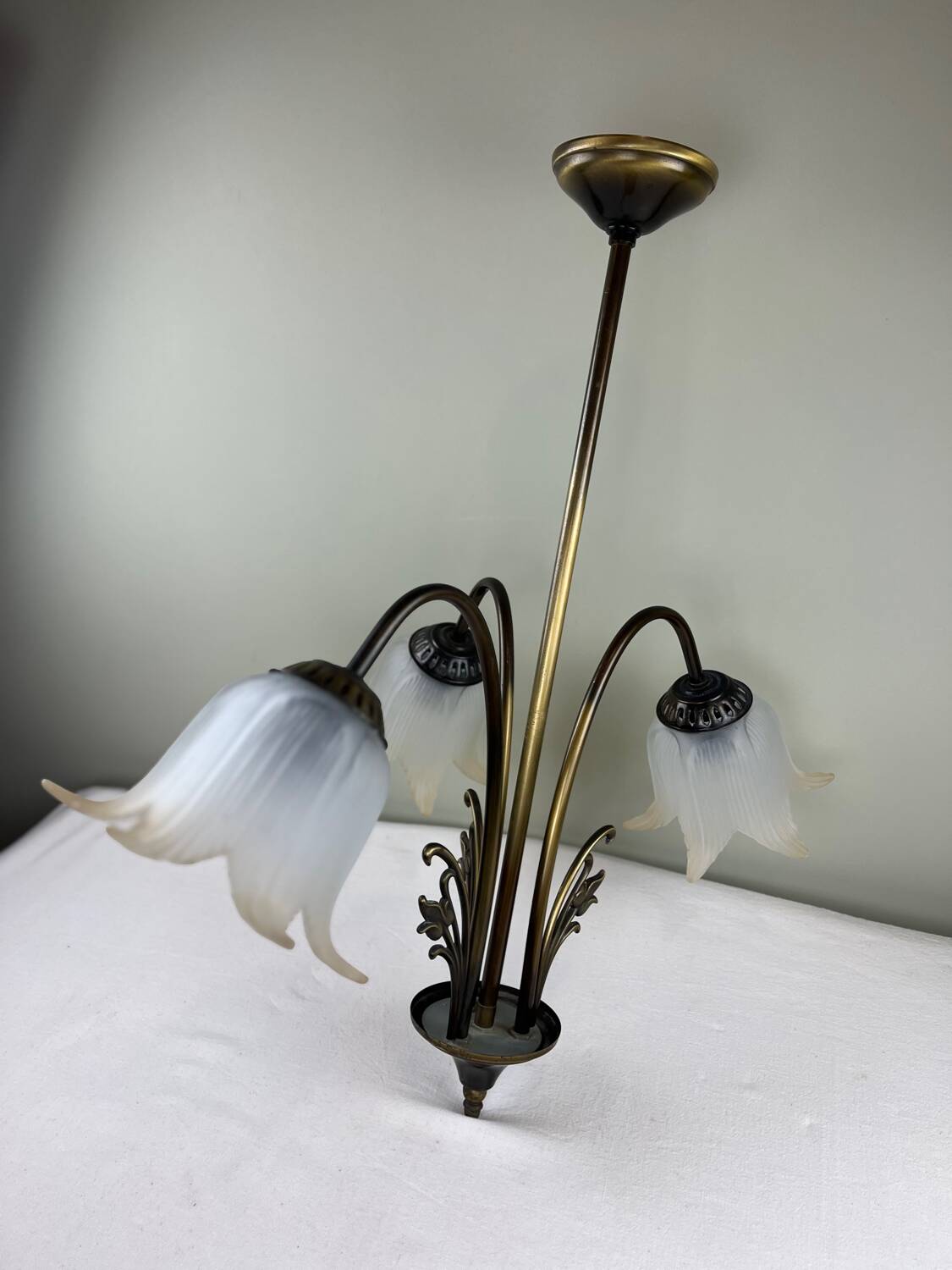 Lustrous Art Nouveau