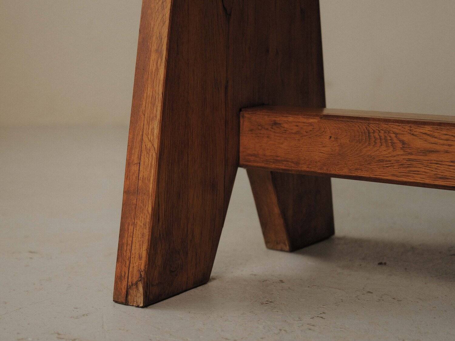 Brutalist dining table in solid oak, France, circa 1980.
