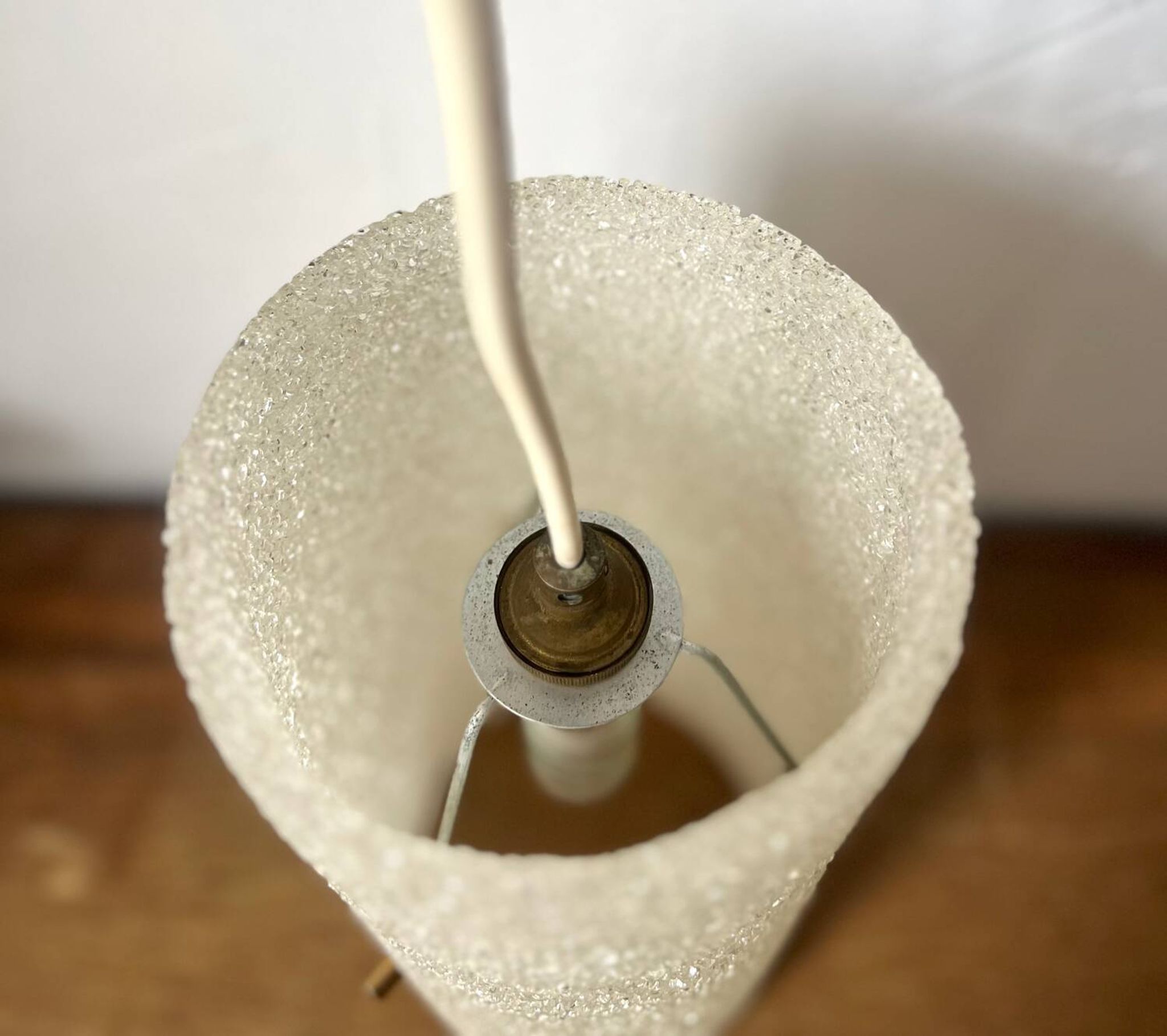 Suspension cylindrique granitée vintage 1970