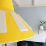 Lampe pendentif jaune en plastique années 80