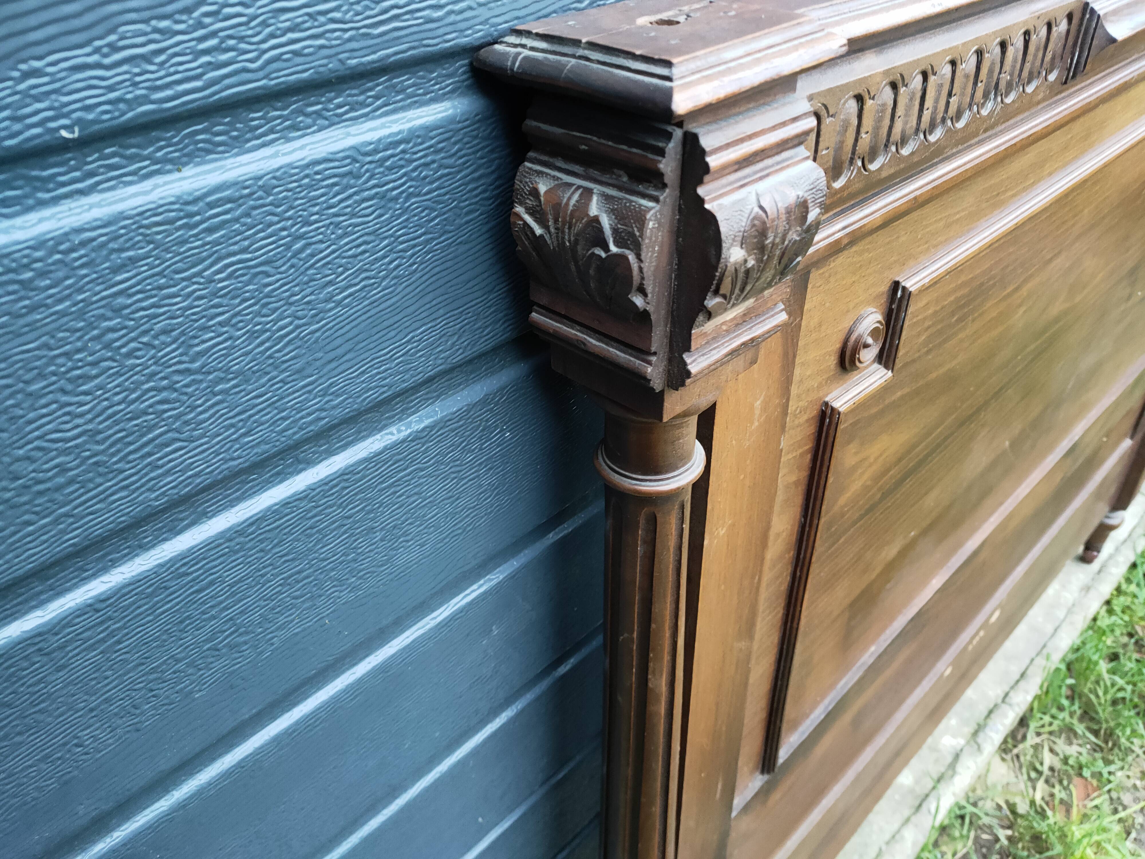 1910s_20s headboard in walnut