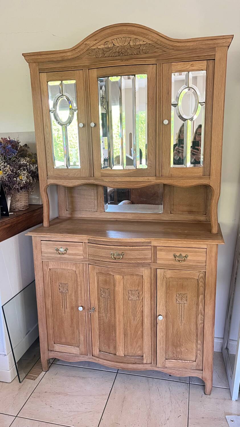 Beveled mirror dresser