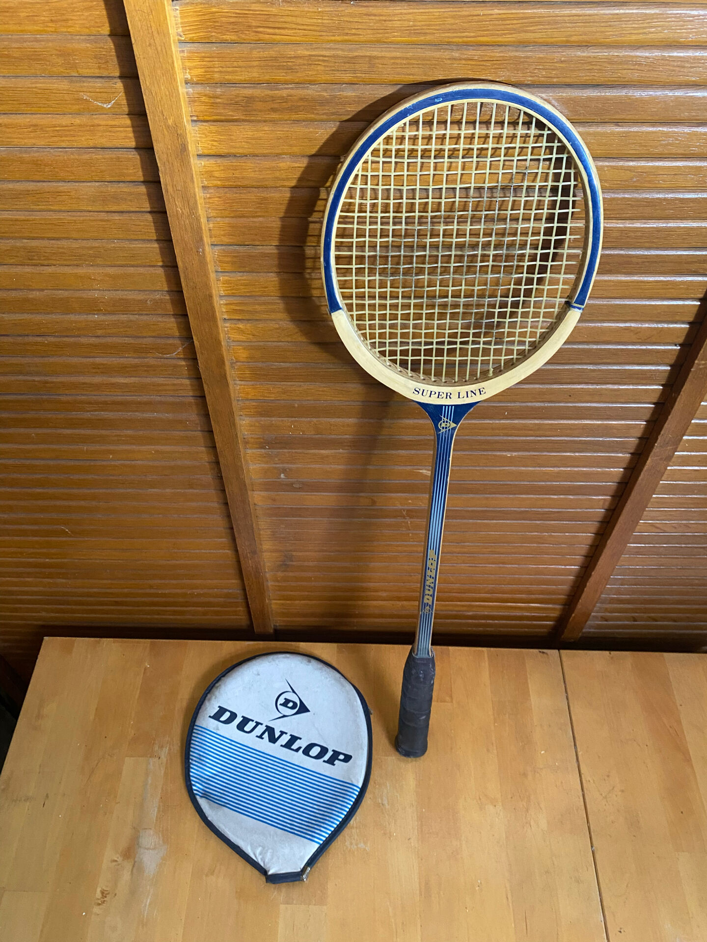 Vintage dunlop badminton racket wood + sports cover #e240