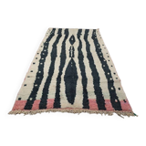 Handmade natural wool rug, size 150 x 250 cm