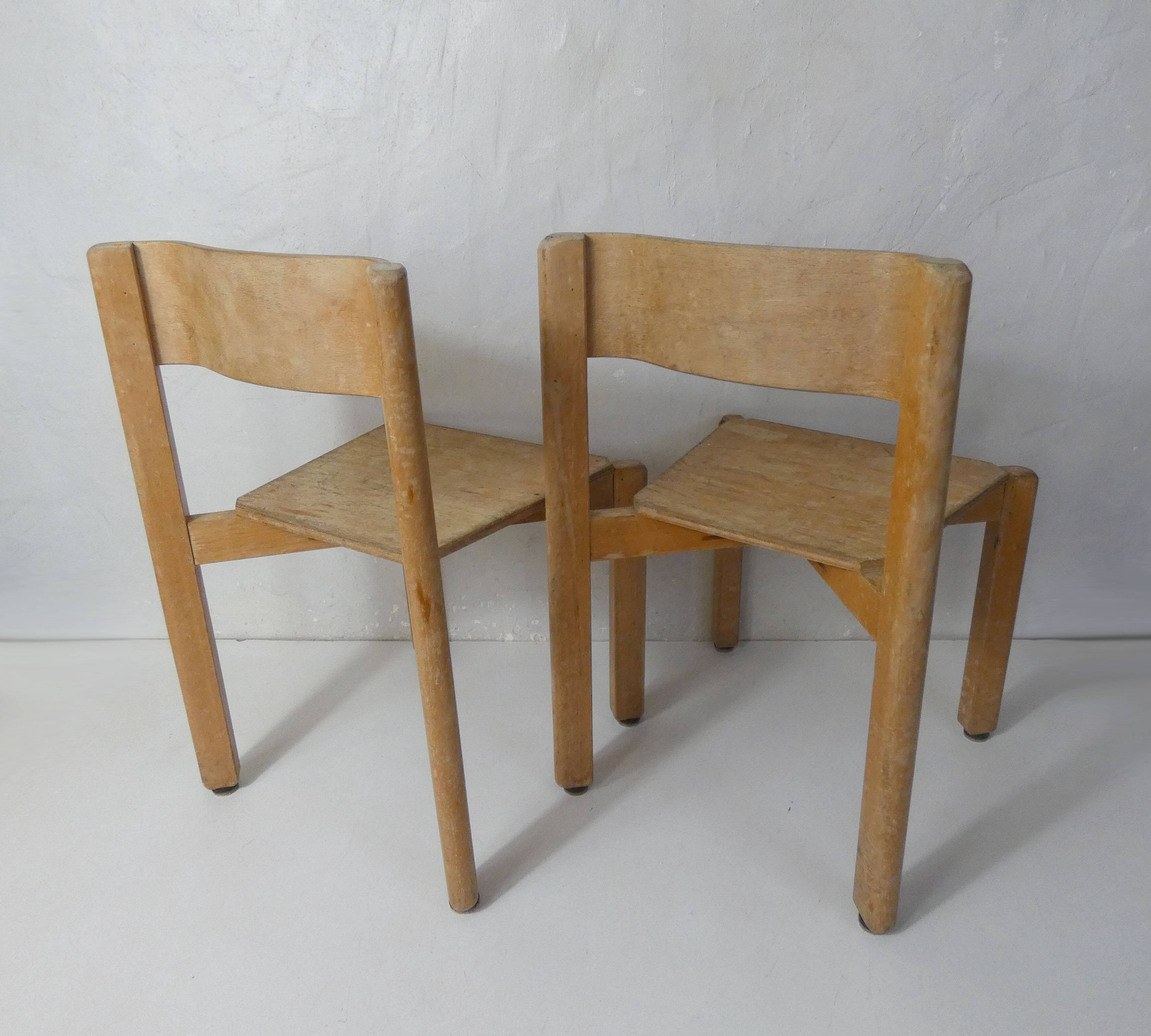 2 children's chairs