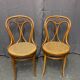 Paire de chaises Thonet n 19 estampillées thonet