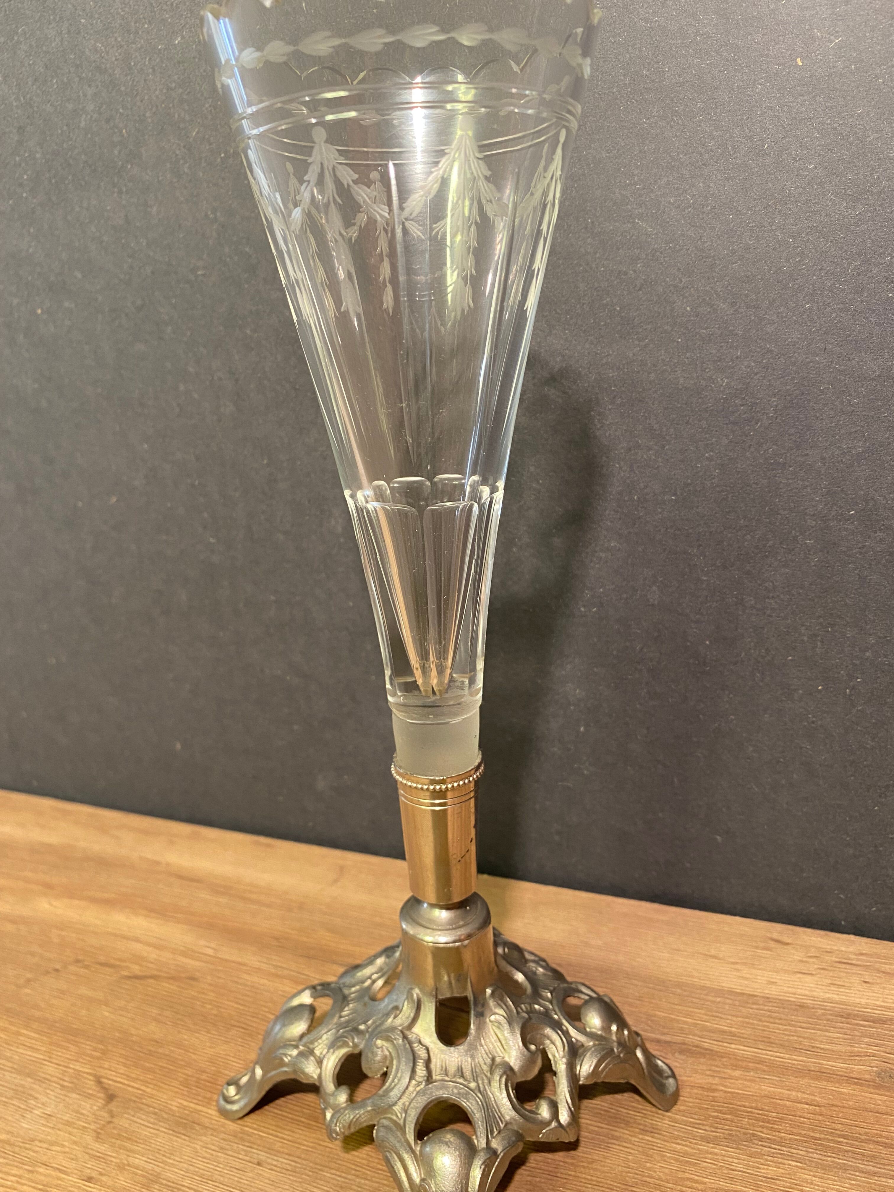 Cone vase, cut crystal bouquet (most certainly baccarat, saint louis)