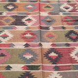 Kilim rug in jute and cotton. 150cm x 240cm