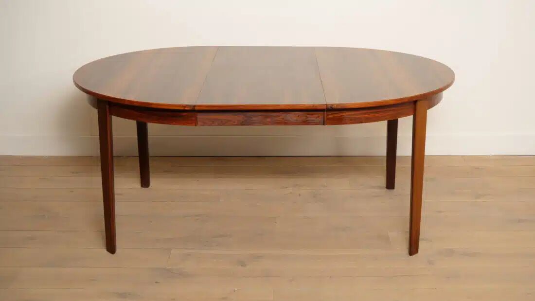 Vintage round dining table | extendable | Rosewood