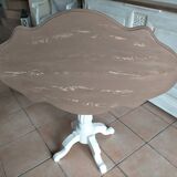 Violin table