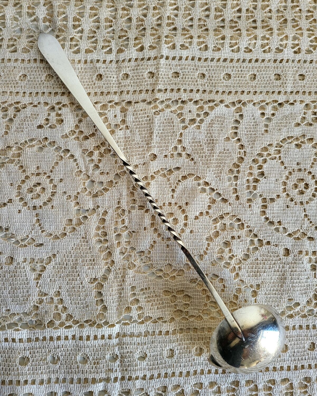 Punch ladle, cocktail, in silver-plated cherry metal.