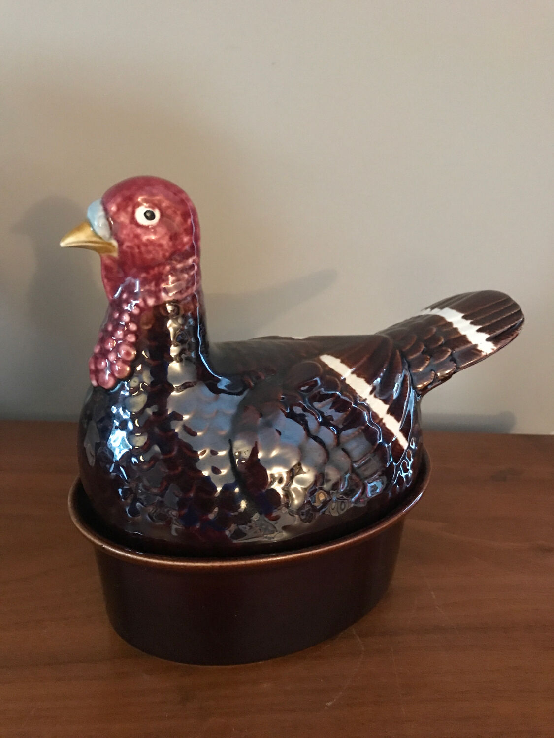 Terrine pigeon signed geo