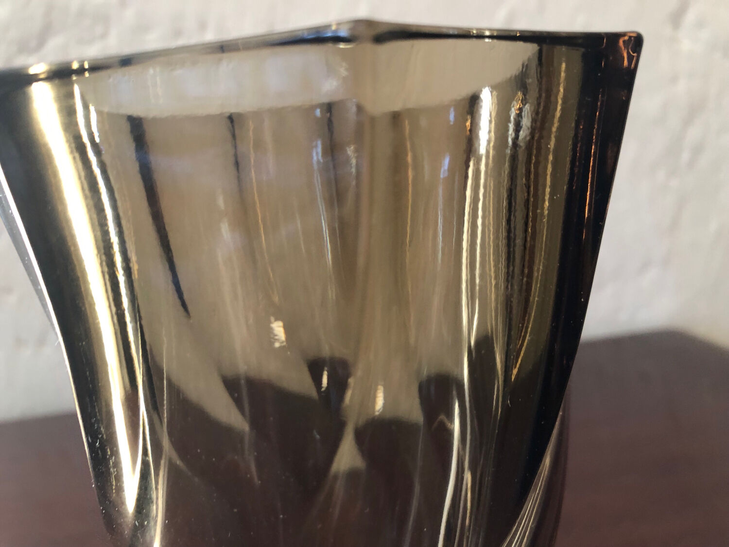 Vase verre fumé spirales