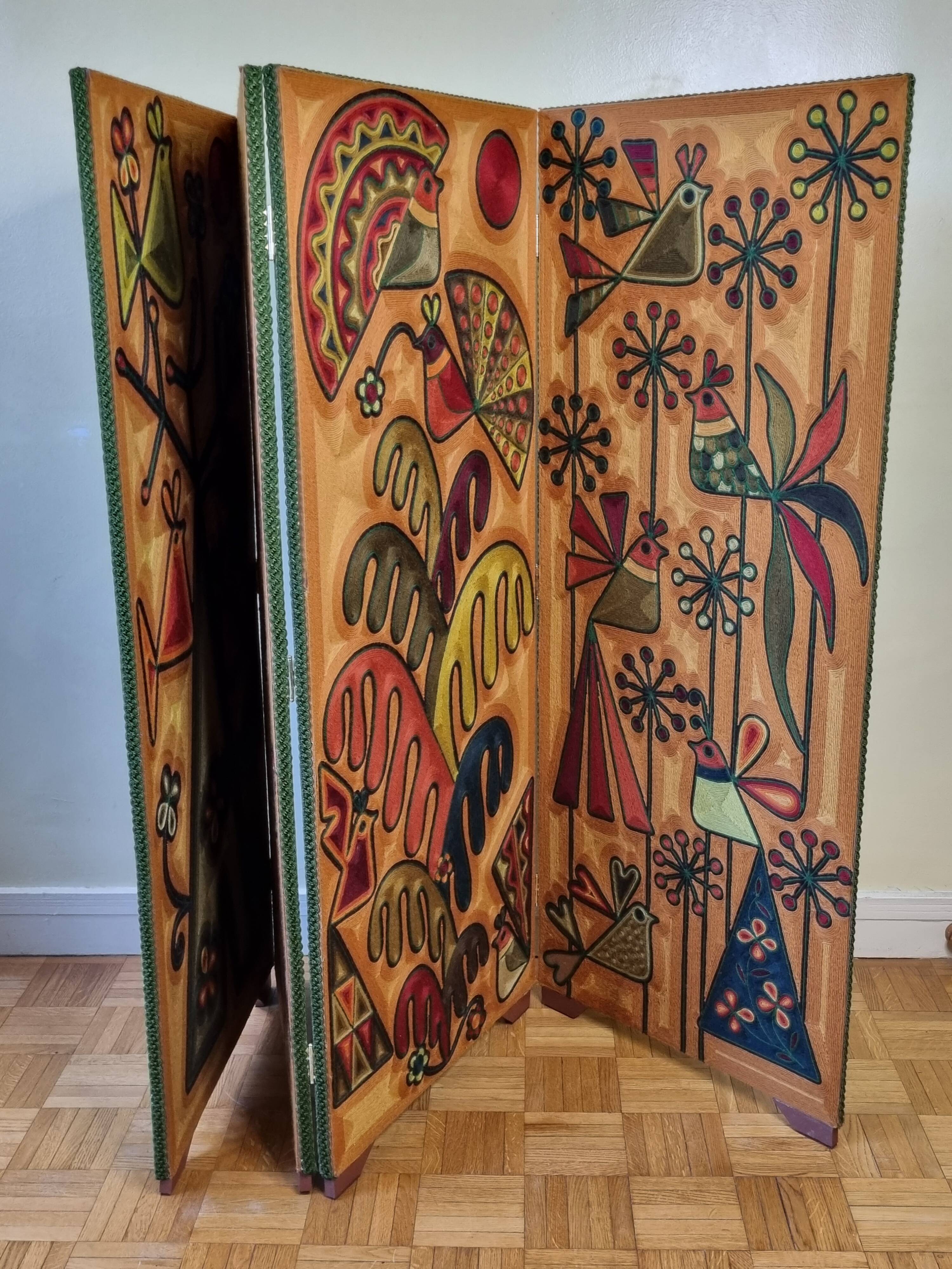 Screen decorated with wool threads, “Huichol” art, Sofia Ribeira, 124 cm