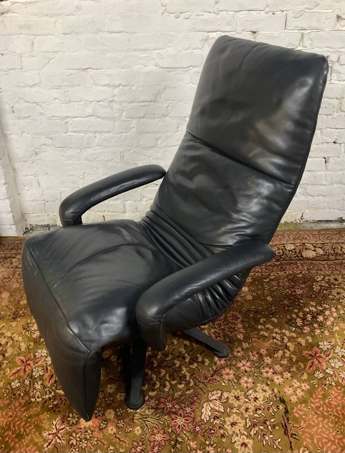 Jori black leather relax armchair from the 80s