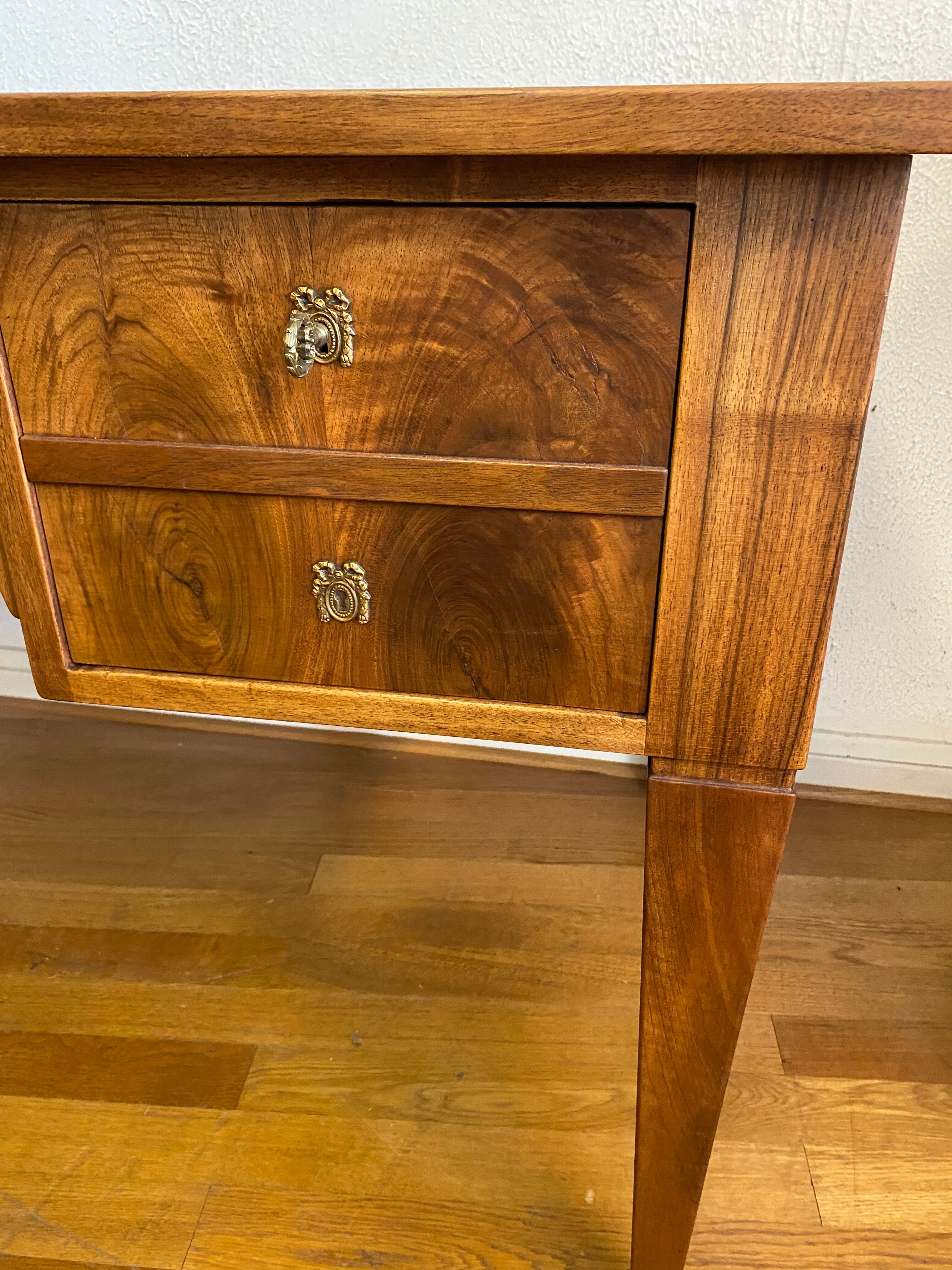 Bureau Louis Philippe en acajou blond