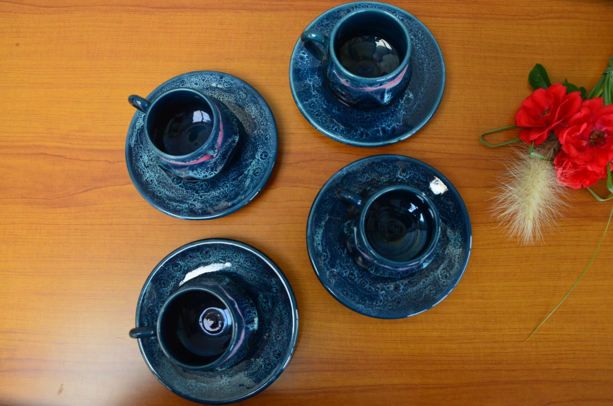 Vallauris blue and pink coffee service