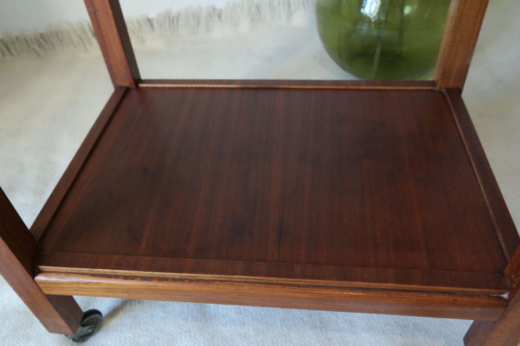 Rolling dessert mahogany