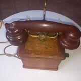 Old hand-cranked telephone
