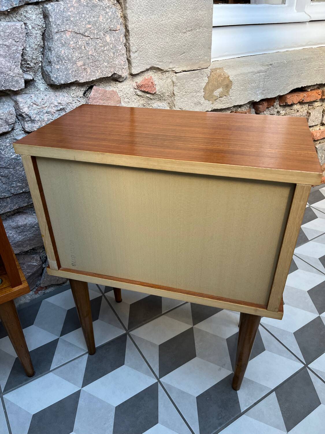 Pair of bedside tables with tapered legs, 1960s/70s