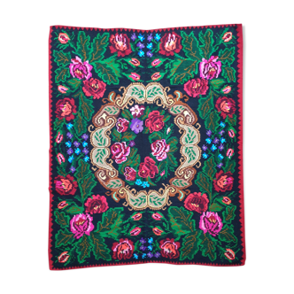 Gorgeous floral Moldavian rug handwoven in Romania