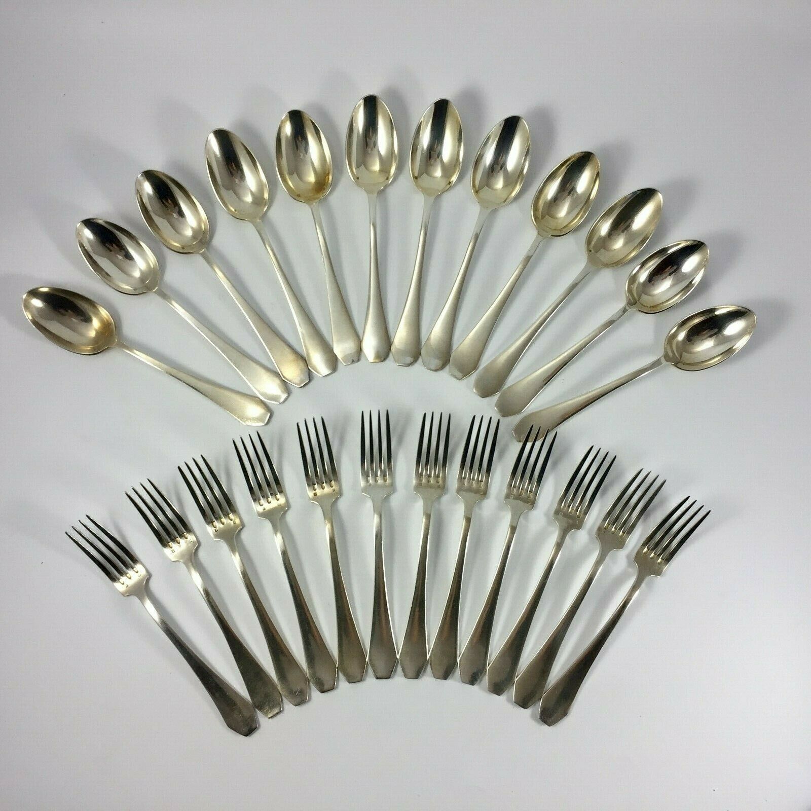 Menagère métal argente orbrille 24 pieces ensemble a pamplemousse butler