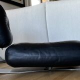 Lounge Alta low and its ottoman By Oscar Niemeyer for international furniture -