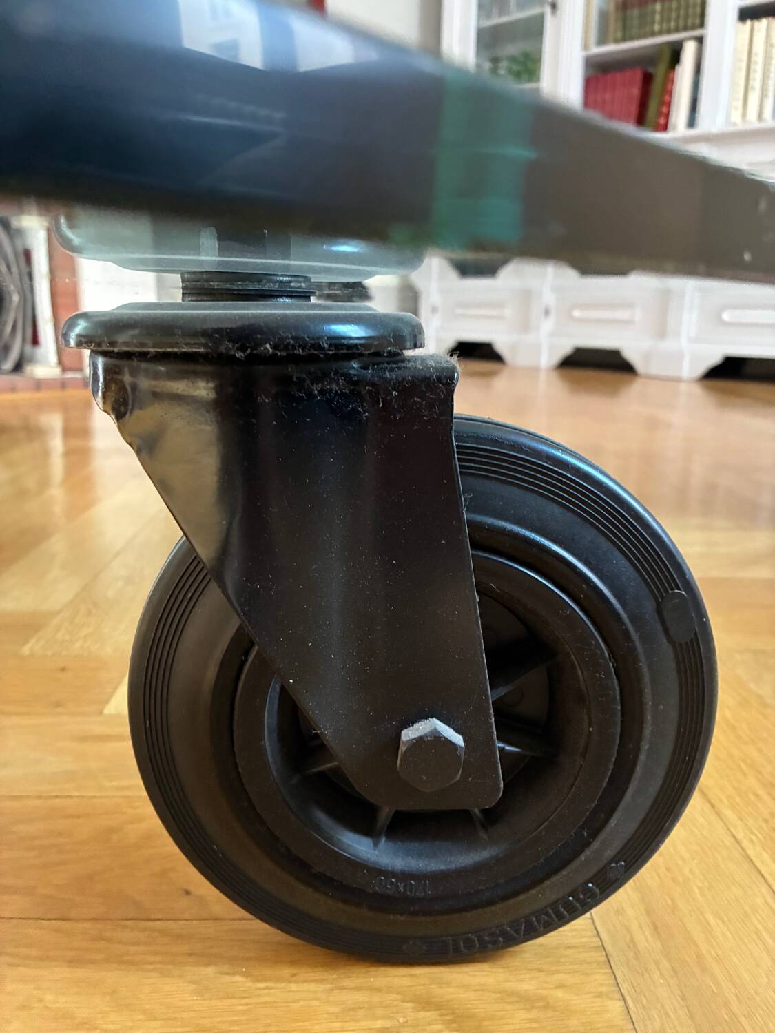 Four-wheeled tables by Gae Aulenti for Fontana Arte