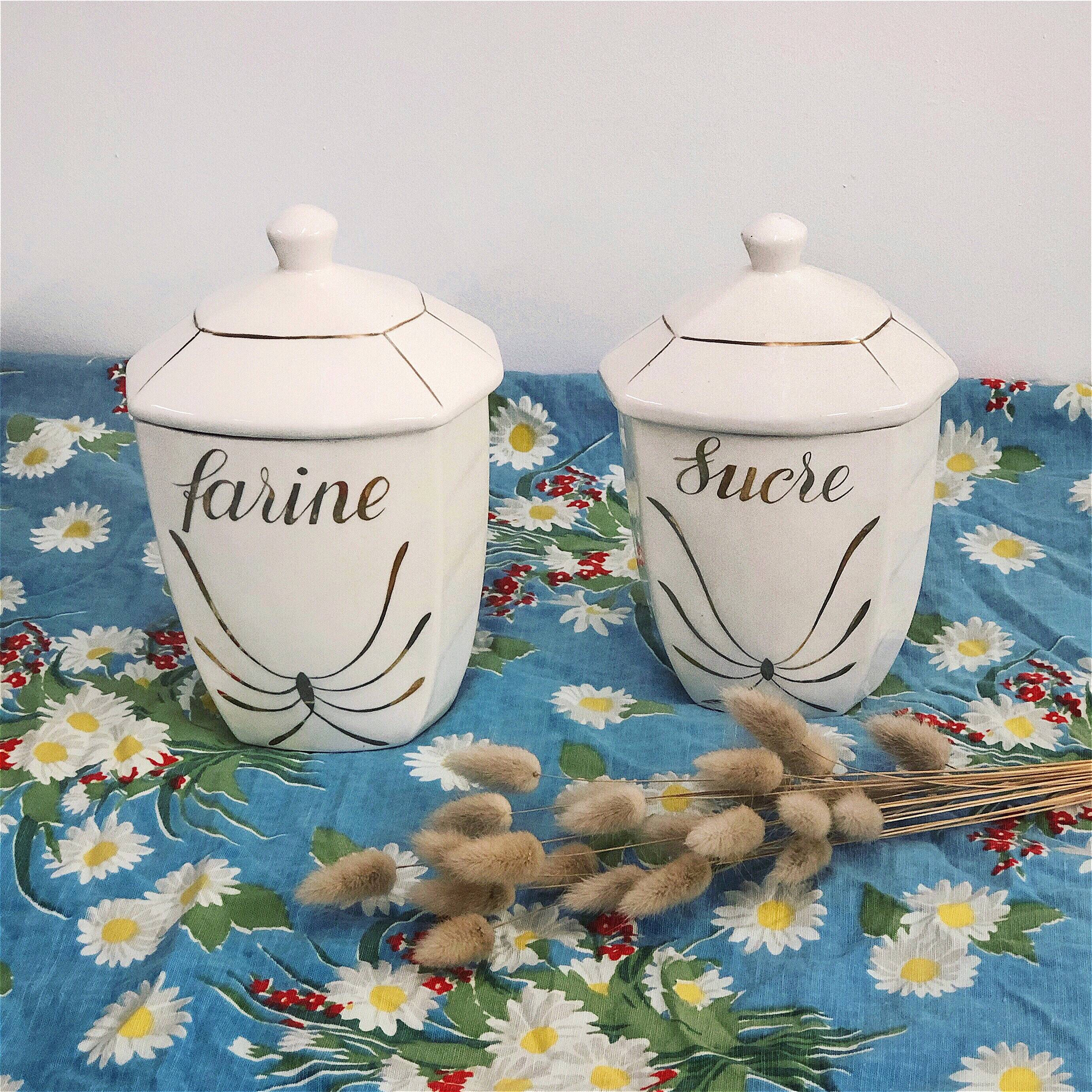 Duo of pots in faience