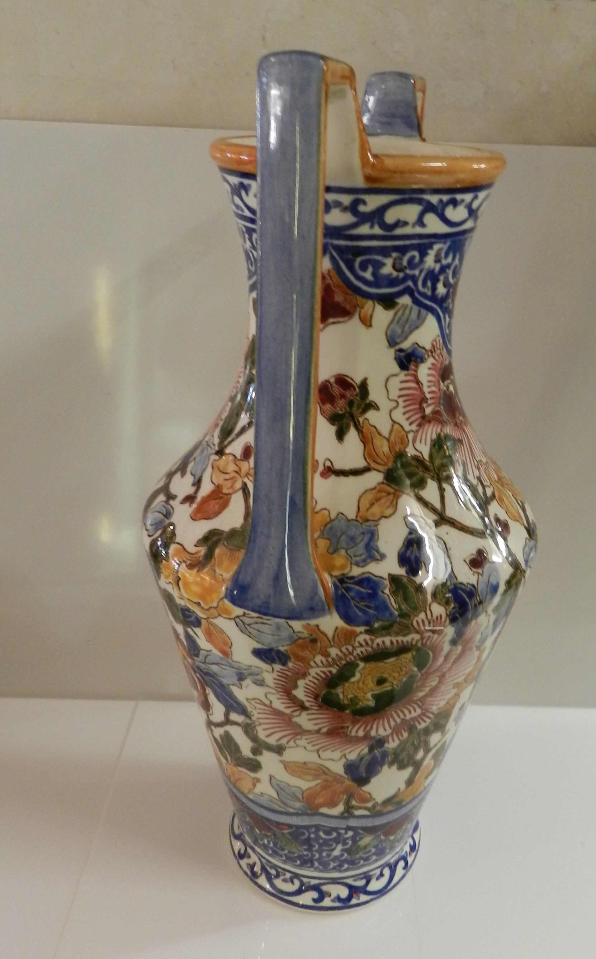 Gien peony model amphora vase
