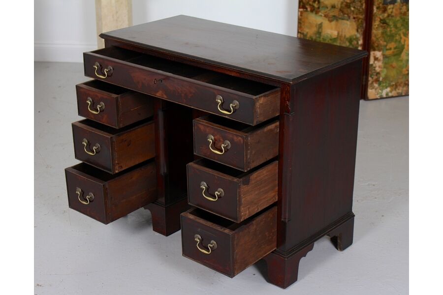 Bureau époque George II