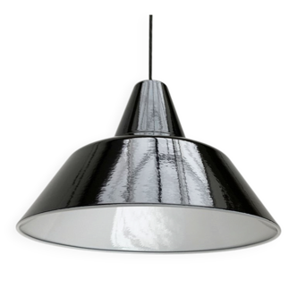 Large Danish Mid-Century pendant lamp in enamel for Louis Poulsen, 1960s.