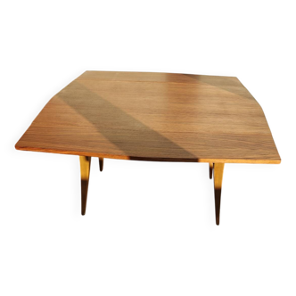 Table à manger et table basse vintage en une seule pièce
