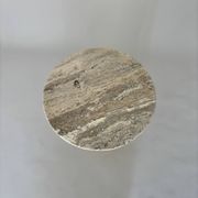 Table d'appoint en silver travertin