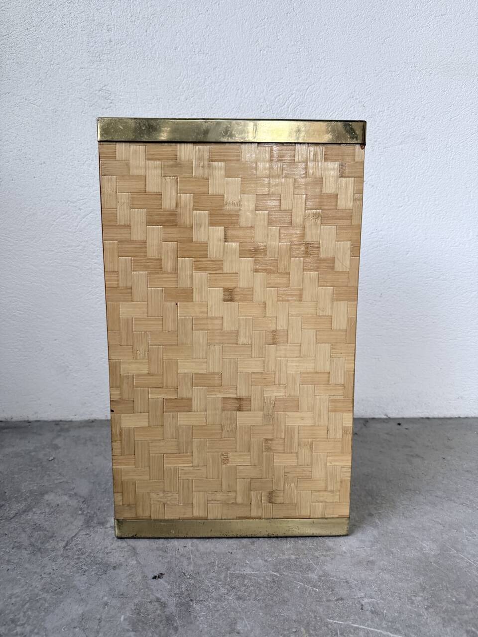 Woven wicker umbrella stand and brass Metal Linea Nova 1960