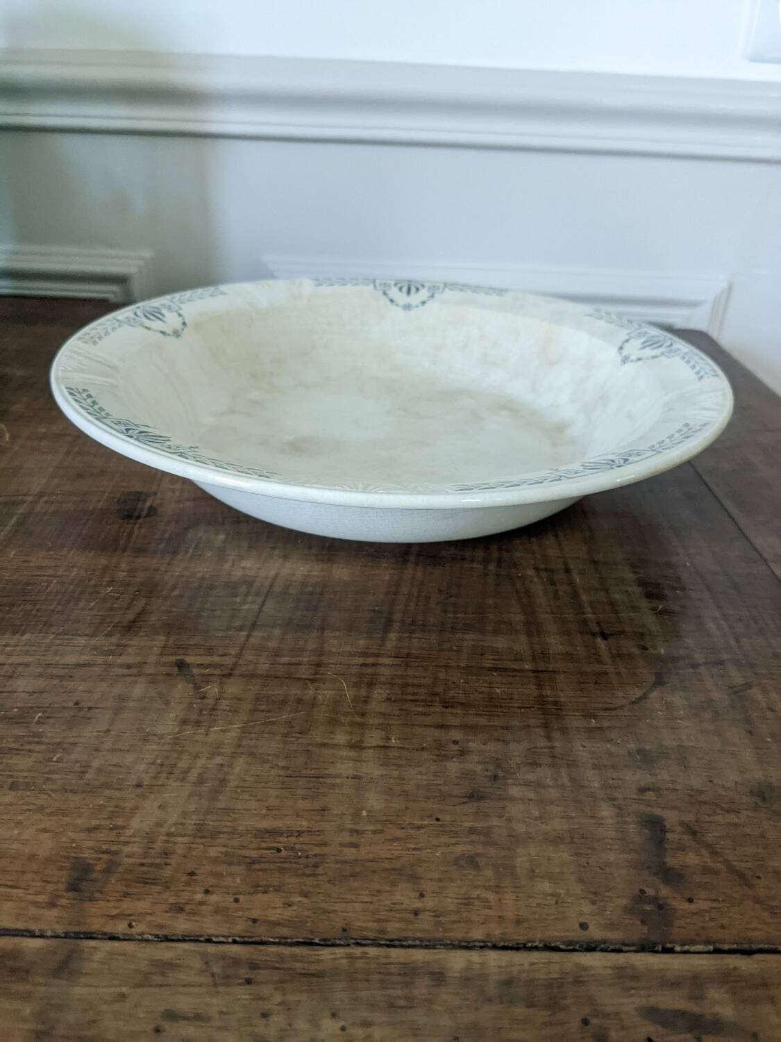 Iron earth dish, Gien, Clara