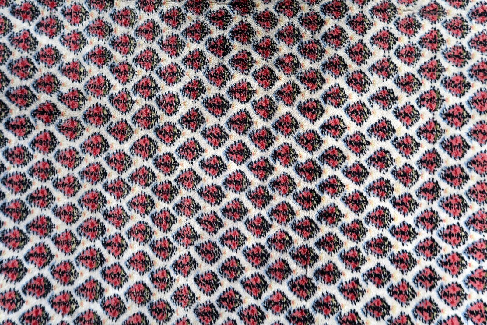 Tapis vintage indien Seraband fait main en laine – 94 x 162 cm – 1970s