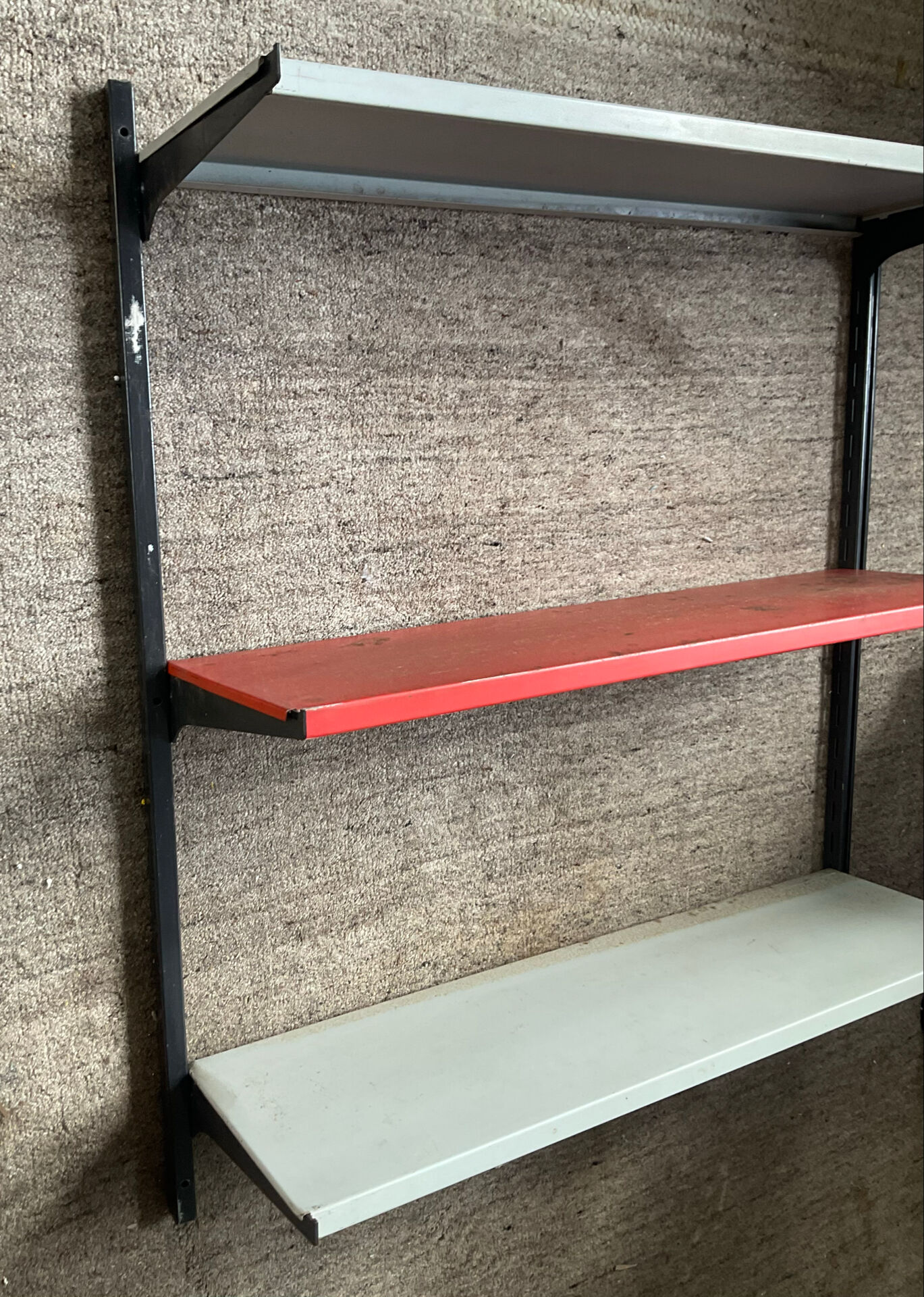 Tomado wall shelf from the 1950s-60s.
