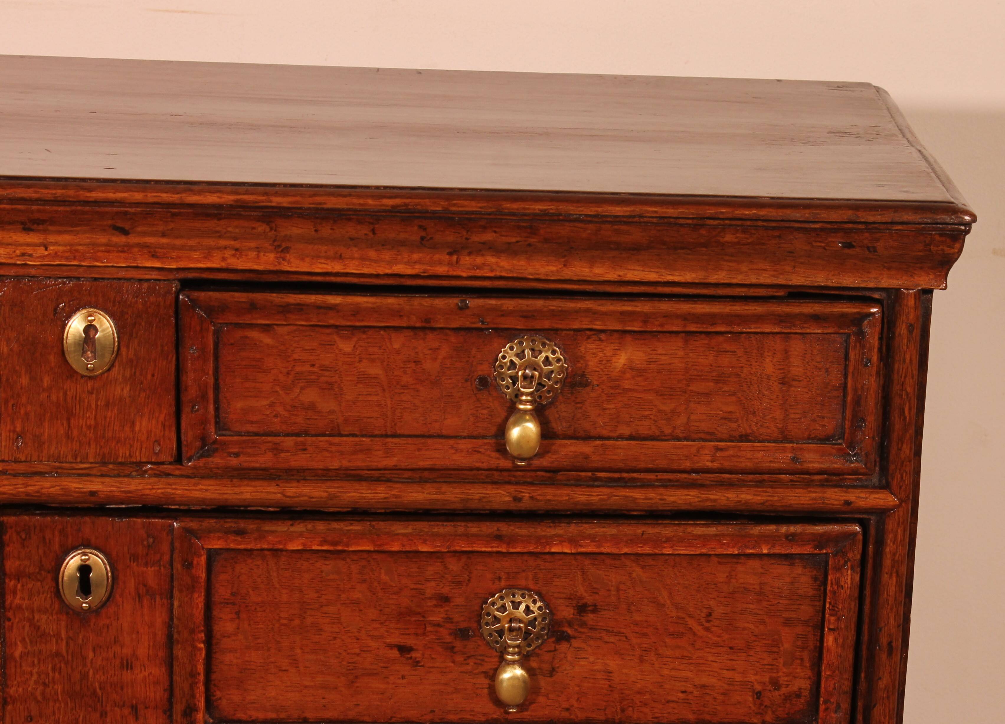 17th Century Oak Chest of Drawers - England