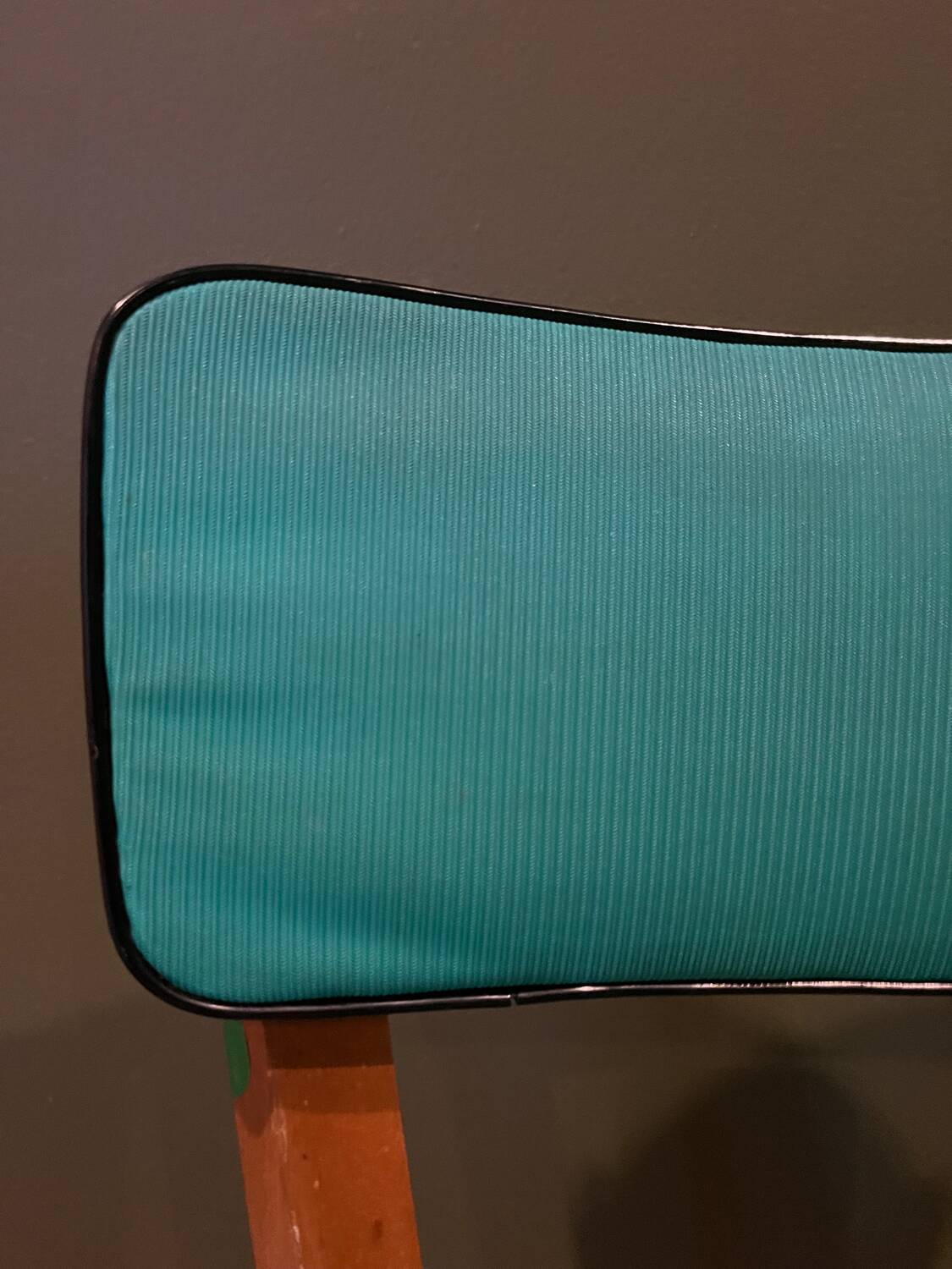 Ensemble de 5 chaises vertes vintage 50