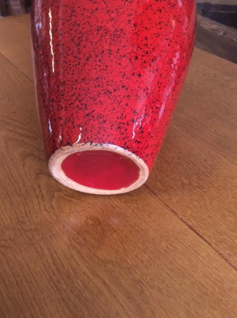 Red porcelain vase