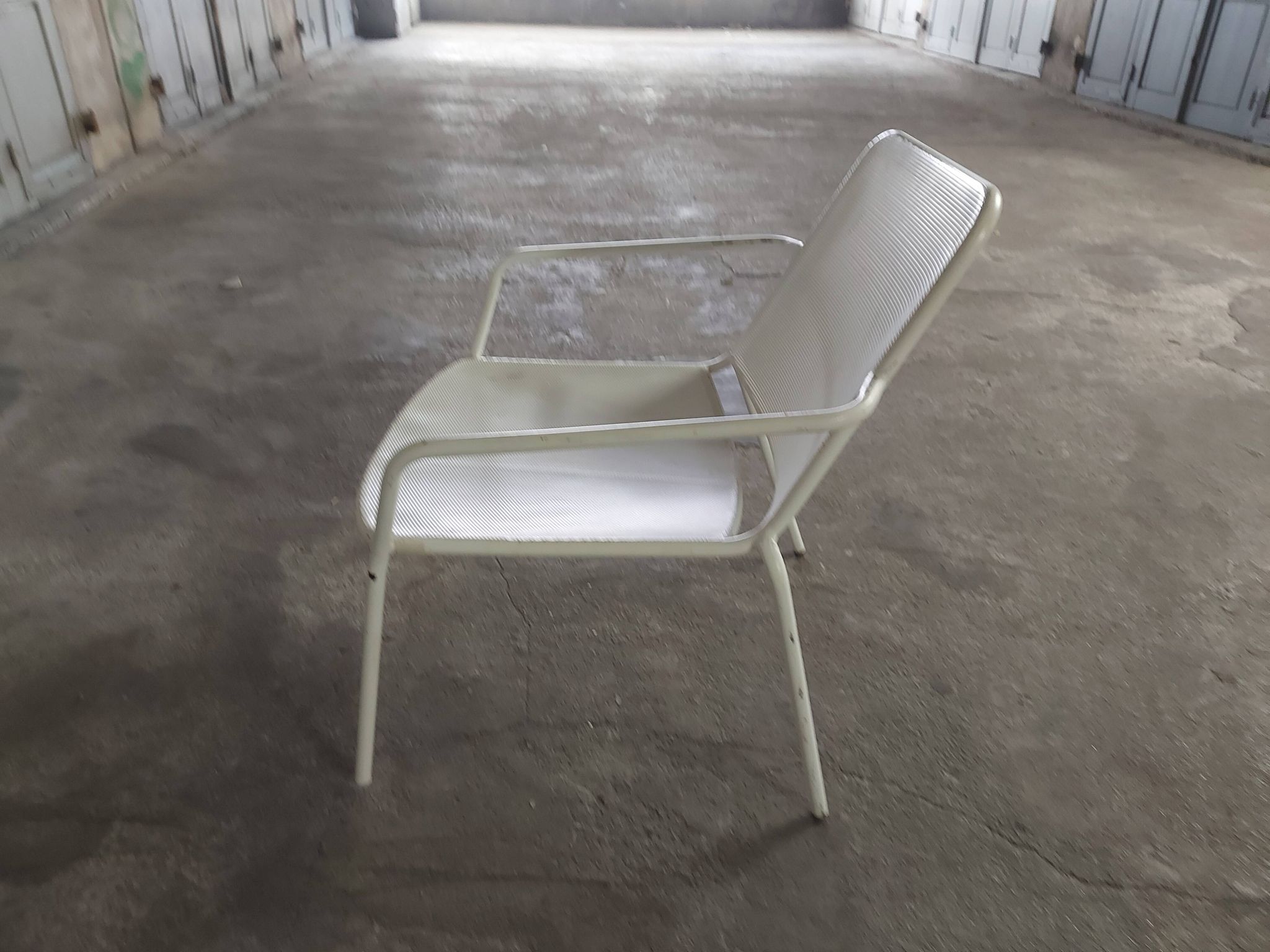 Fauteuil en métal de jardin vintage
