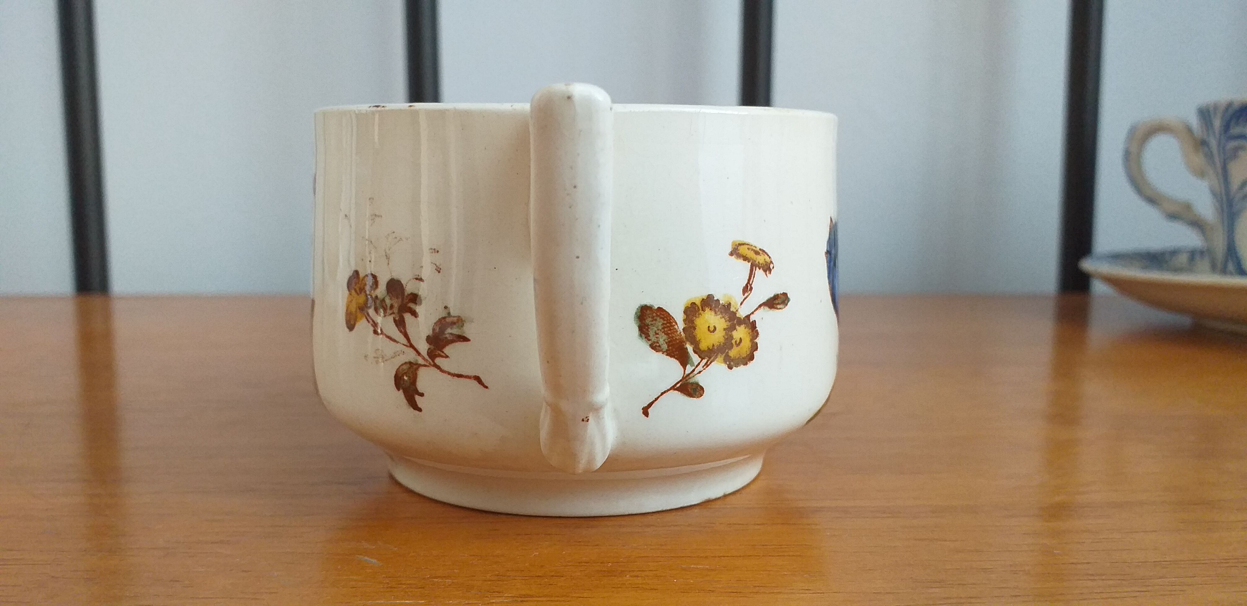 Porcelain cup Creil and Montereau
