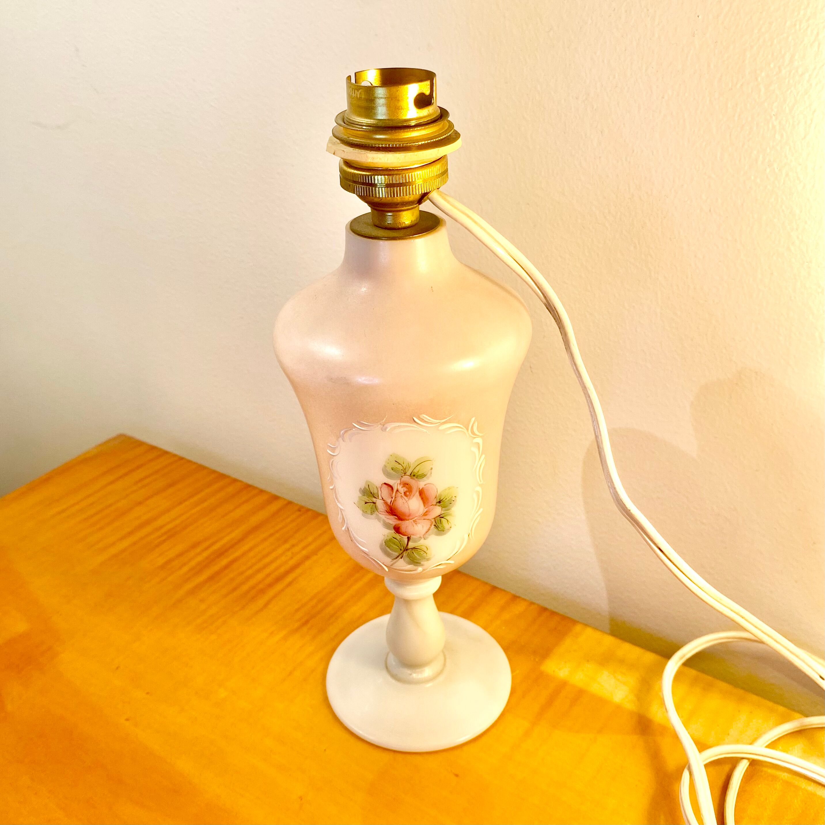 Vintage opaline lamp foot